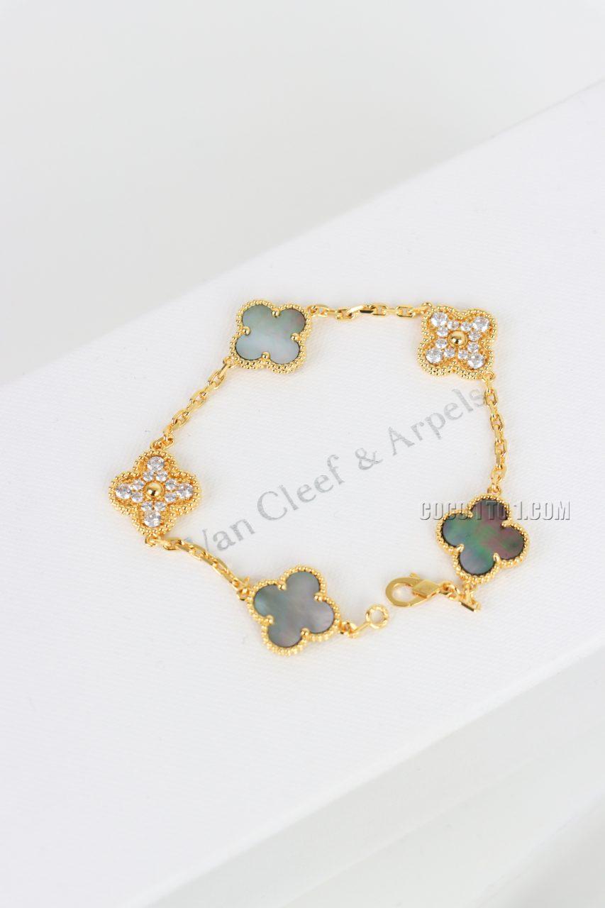 Van Cleef Arpels Grey Pearl Simple Diamond Five-Flower Bracelet