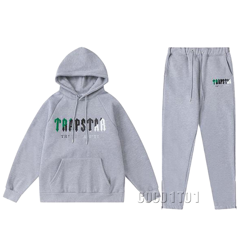 Trapstar Green and Black Towel Embroidered Fleece-lined Sweatshirt N42901