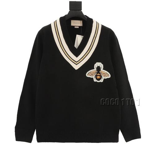 GUCCI Front Small Bee Wool V-Neck Sweater