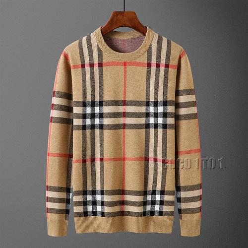 Burberry Plaid Pattern Crew Neck Sweater in Khaki