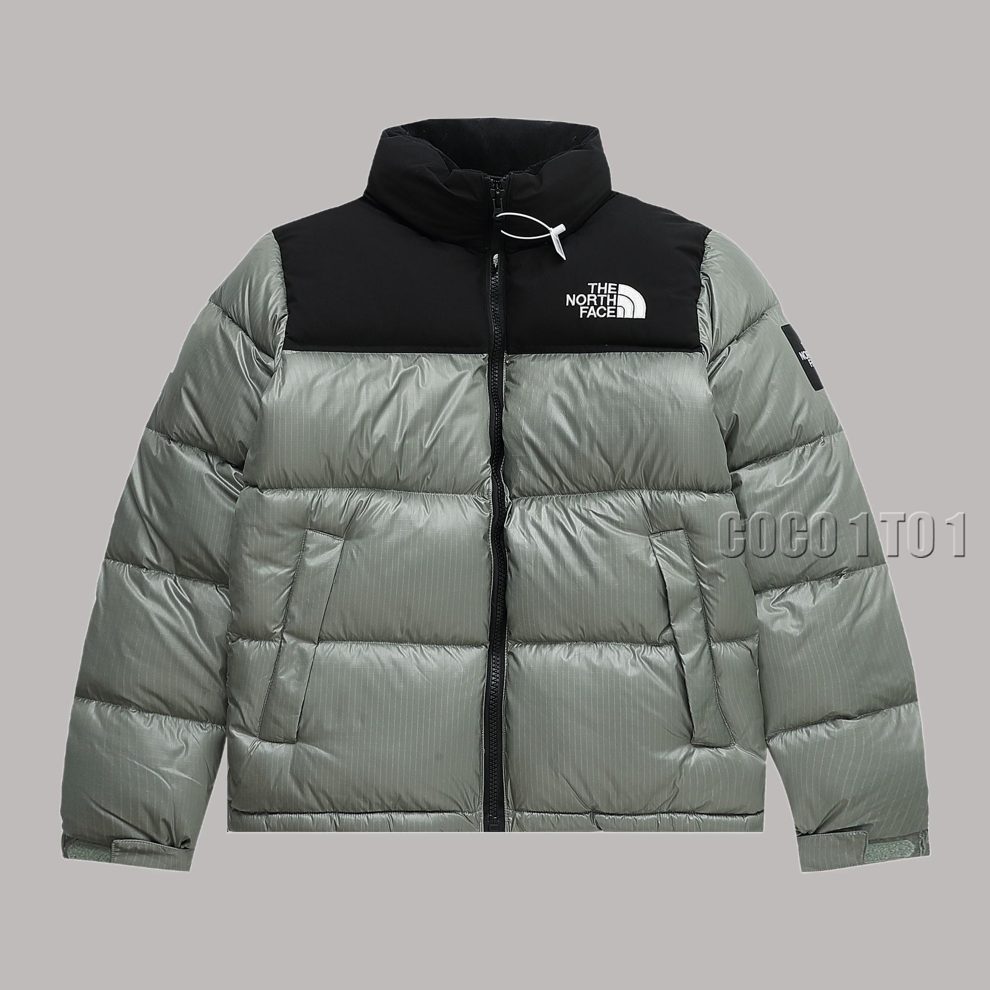 The North Face Large Checkered Sleeve Mark Down Jacket Gray Green