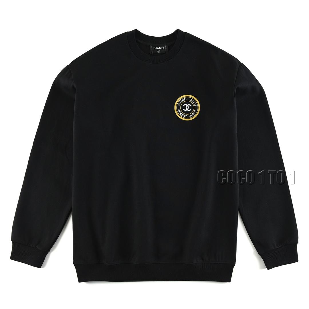 CHANEL Small Round Badge Print Crewneck Sweatshirt Black