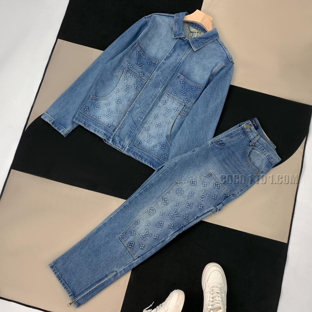 Louis Vuitton 2024 New Men's and Women's Workwear Washed Blue Embossed Flower Pocket Denim Jacket Embossed Monogram Logo Jacket Set N42503