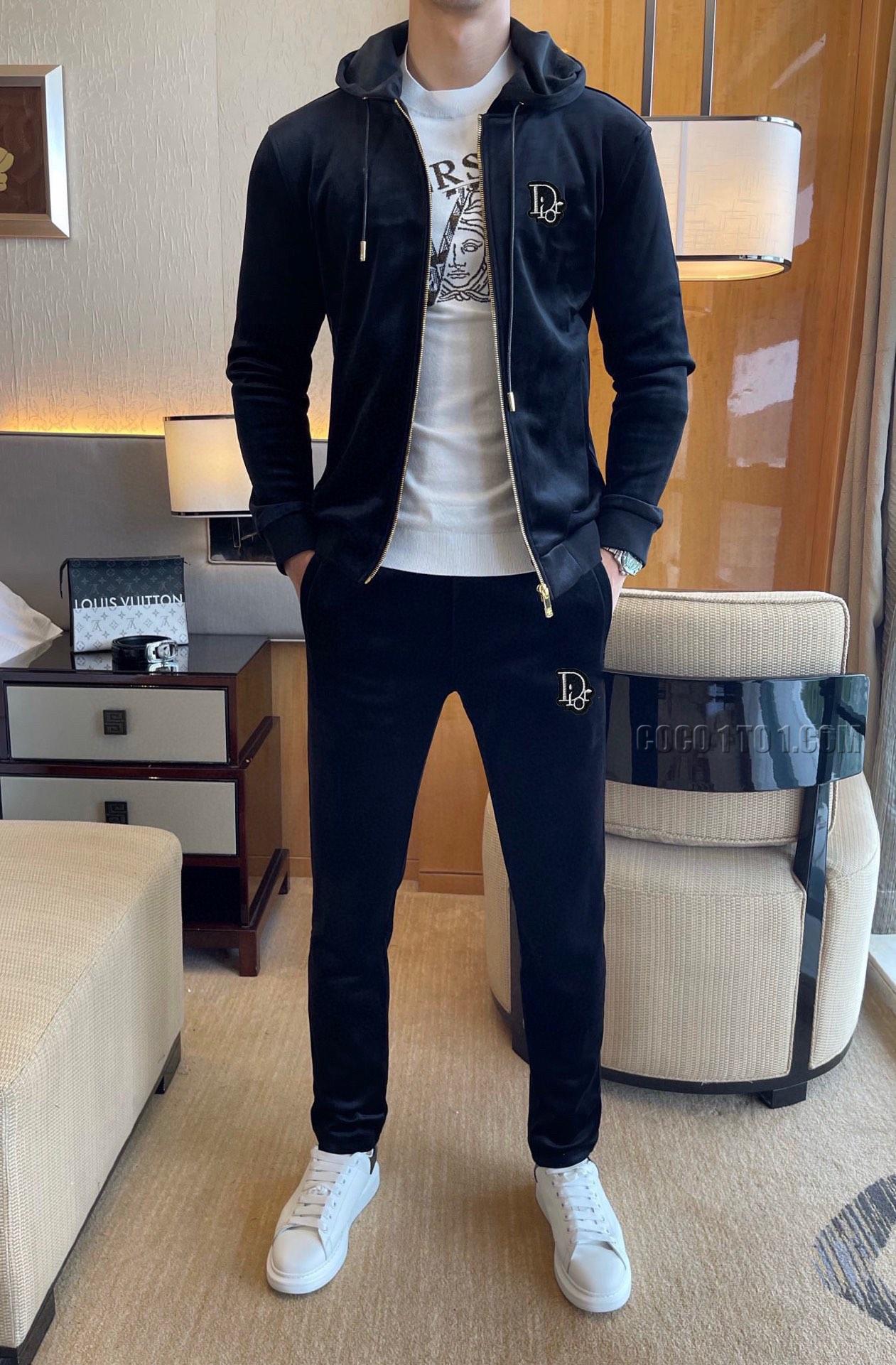 Dior (Big Guy Gospel) New Double-sided Velvet Suit N42503