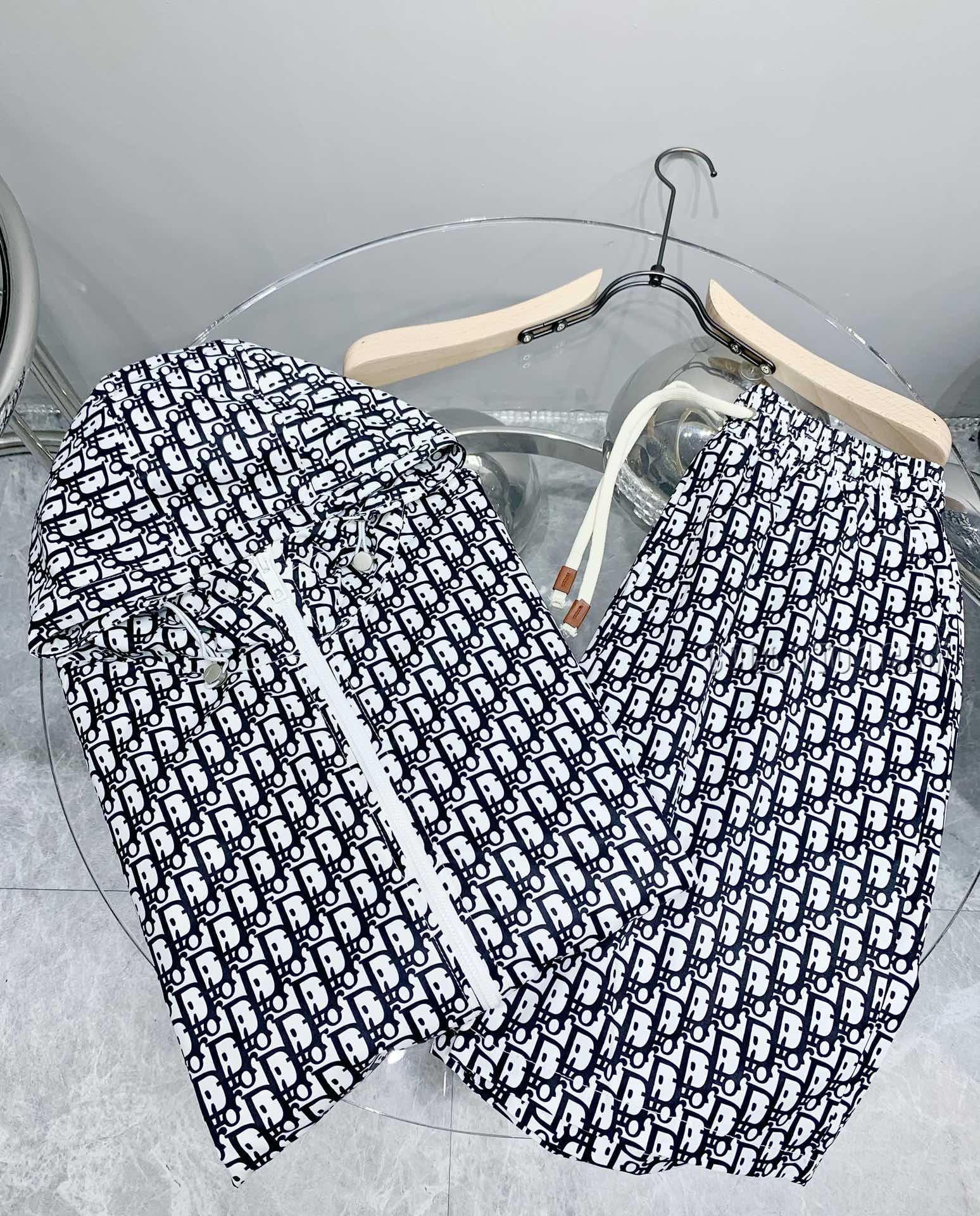 P225 Suit N42503
