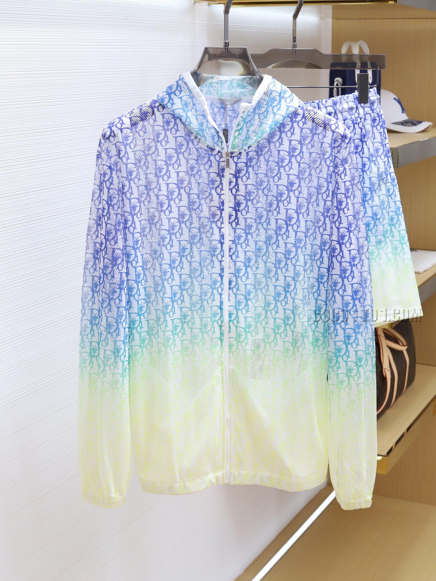 Dior new ultra-thin sun protection Suit N42503